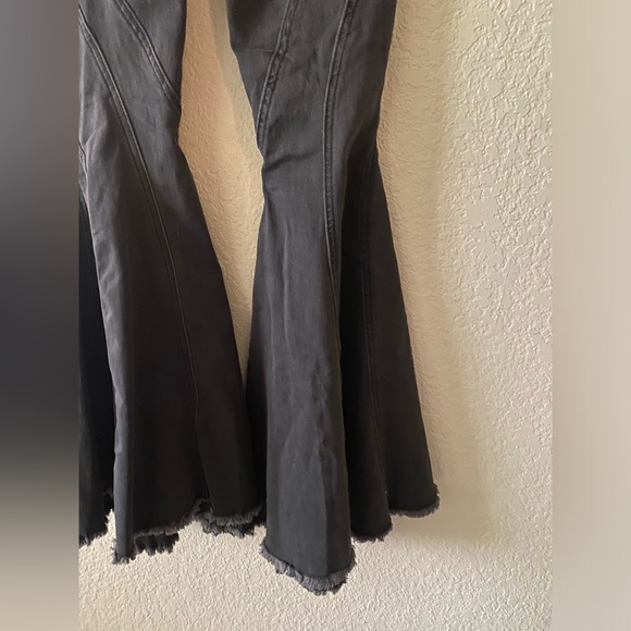 We the Free - Twirl On Mid-Rise Crop Flare Jeans - Picture 11 of 11